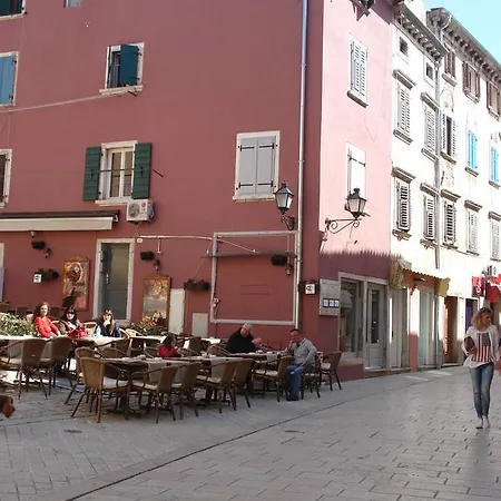 Main Street Carera Appartement