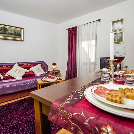 Appartement Main Street Carera *