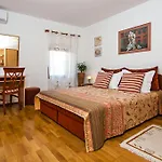 Apartment Apartment Main Street Carera Rovinj