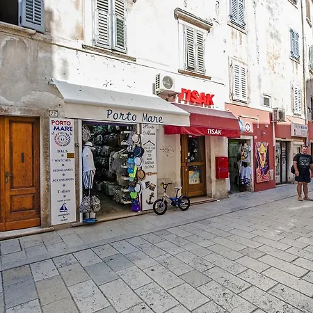 Apartment Apartment Main Street Carera
